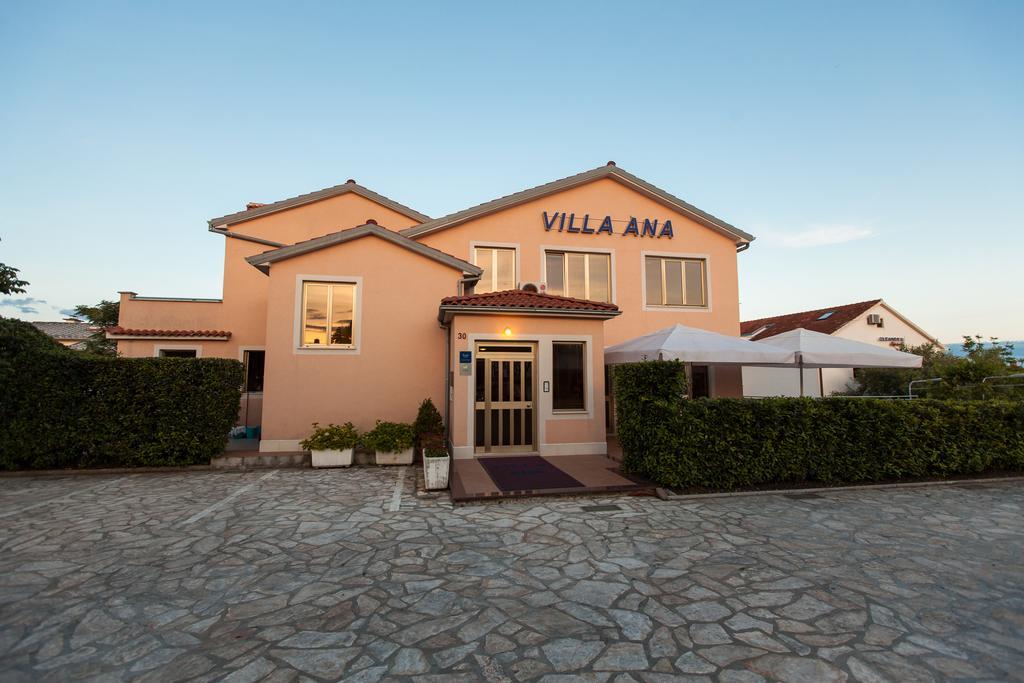 Apartments Villa Ana Krk Town Exteriér fotografie