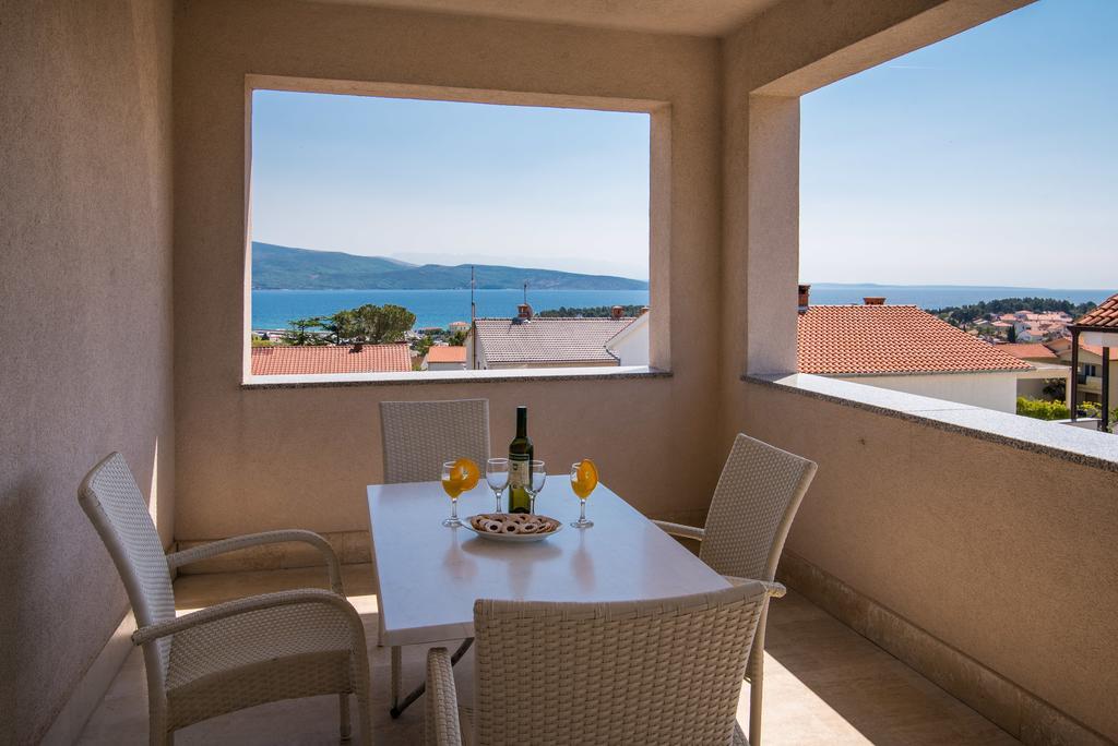 Apartments Villa Ana Krk Town Exteriér fotografie