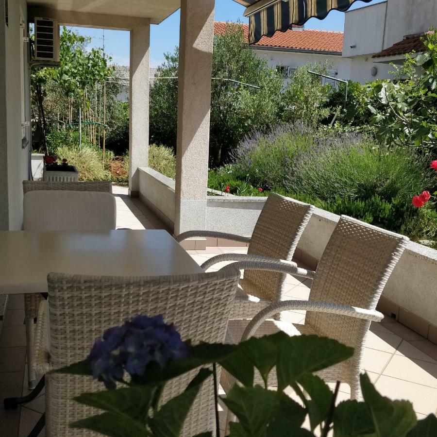 Apartments Villa Ana Krk Town Exteriér fotografie